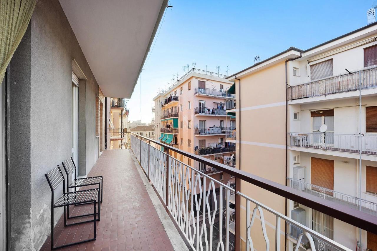 Casa Rose Di Mare Appartement Albenga Buitenkant foto
